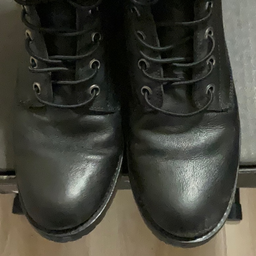 Frye Natalie Women's Black Leather Lace-Up Combat Boots - Picture 4 of 11